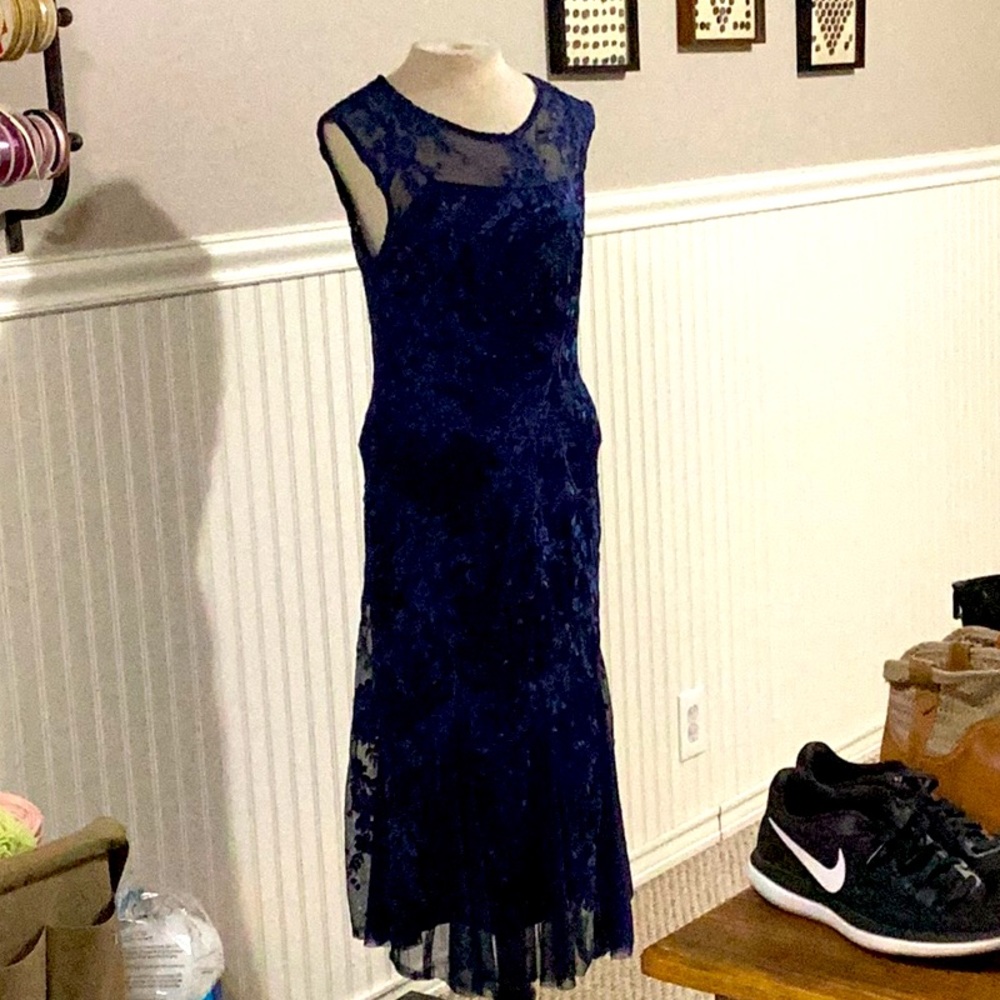 Alex Evening MIDI Dress. Worn only once. Size 8